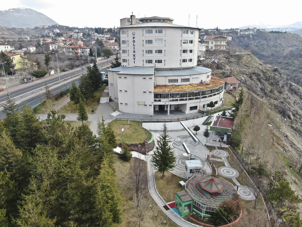 polis evi fotograflar